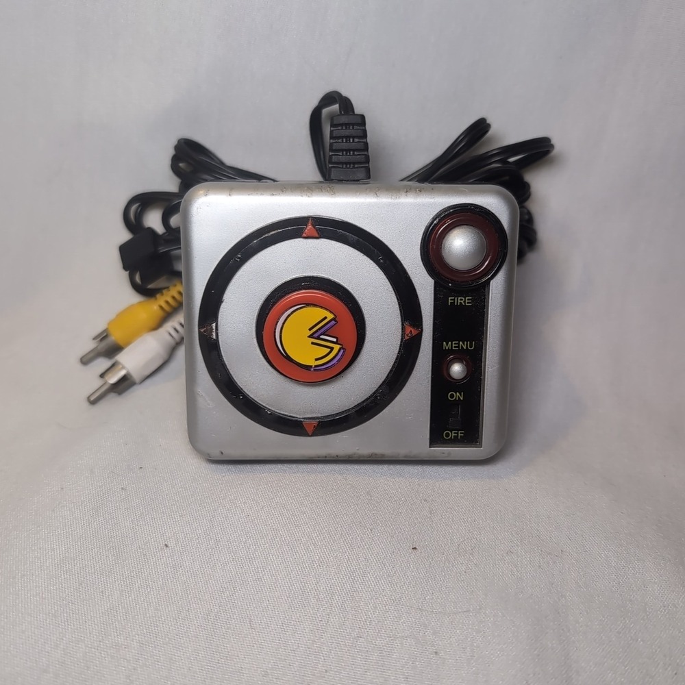 PAC-MAN Plug & Play TV Game 2004 Jakks Pacific Namco 5 Games WORKS